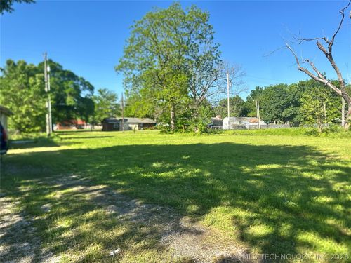 522 W 6th St, Chelsea, OK, 74016-1440 | Card Image