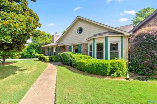 6861 Steeplechase Dr Nw, Huntsville, AL, 35806-2069 | Card Image