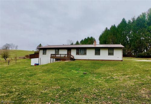 10670 County Road 6, Killbuck, OH, 44637-9744 | Card Image