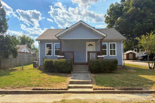 108 N 4th St, Paragould, AR, 72450-4237 | Card Image