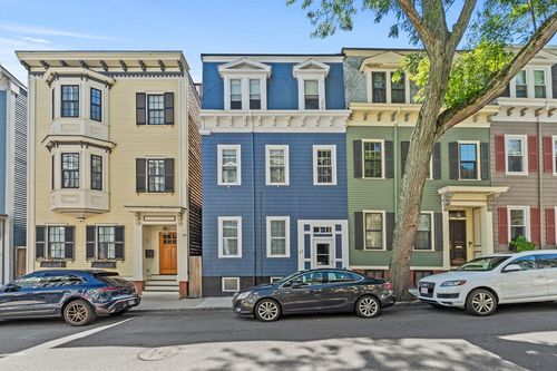 17 Trenton St, Boston, MA, 02129-2512 | Card Image