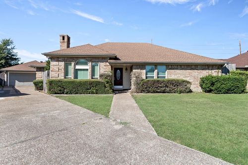 5470 Greenbriar Ln, Beaumont, TX, 77706-7347 | Card Image