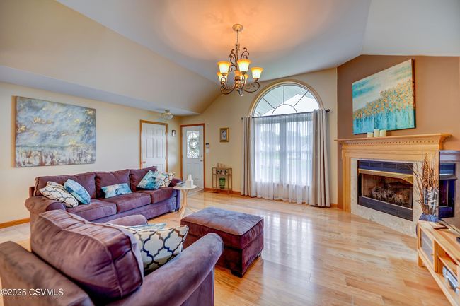 17 Makara Dr, House other with 3 bedrooms, 2 bathrooms and null parking in Drums PA | Image 7