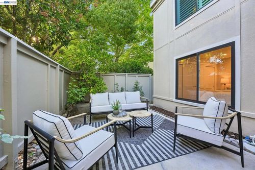 2-2749 Pine Knoll Dr, Walnut Creek, CA, 94595-2044 | Card Image