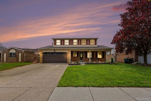 4274 Dickson Dr, Sterling Heights, MI, 48310-4540 | Card Image