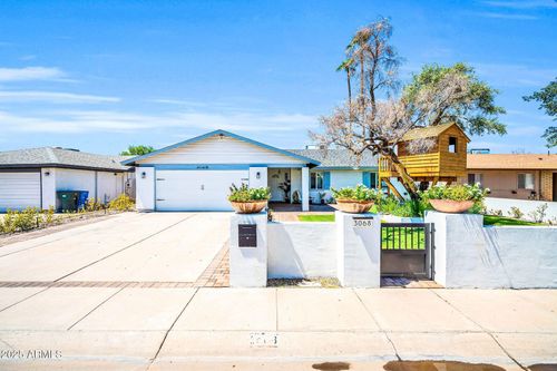 3068 N 90th Ave, Phoenix, AZ, 85037-2911 | Card Image
