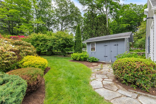 69 Spring St, House other with 3 bedrooms, 2 bathrooms and null parking in Chester CT | Image 34