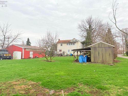 7121 E Harbor Rd, Marblehead, OH, 43440-9752 | Card Image