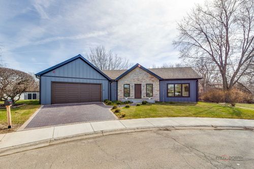 19 Marina Dr, Des Plaines, IL, 60016-2239 | Card Image