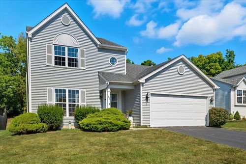 66 W Lindsay Dr, Round Lake Beach, IL, 60073-2289 | Card Image