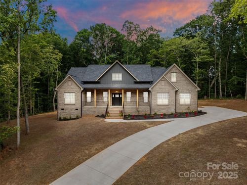 129 Hannaford Place, Gastonia, NC, 28052 | Card Image