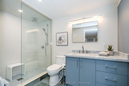 house-202 Rusholme Rd, Toronto, ON, M6H2Y8 | Card Image