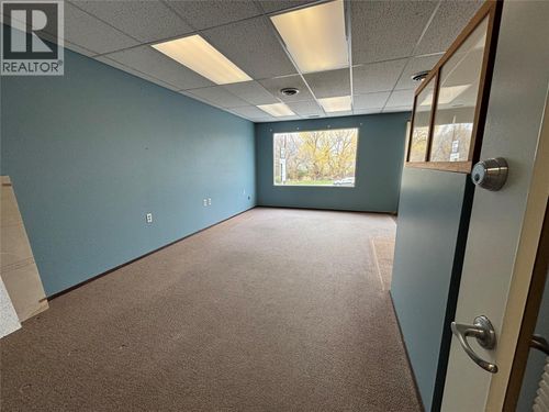204-1579 Sutherland Avenue, Kelowna, BC, V1Y5Y7 | Card Image