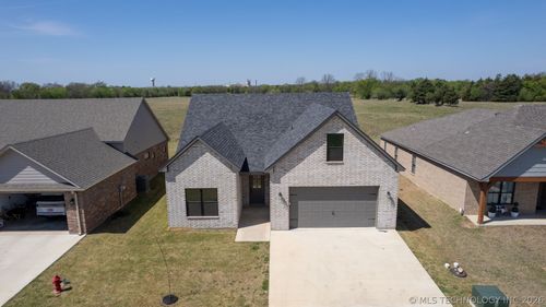 849 Springfield Ct, Durant, OK, 74701-2352 | Card Image