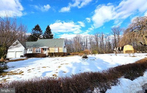 301 Mine Rd, QUAKERTOWN, PA, 18951-4308 | Card Image