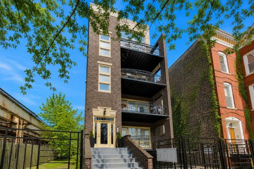 2-308 Evergreen Ave, Chicago, IL, 60610-1883 | Card Image