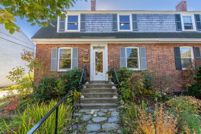 127 Crescent Way, House other with 2 bedrooms, 1 bathrooms and null parking in Portsmouth NH | Image 2