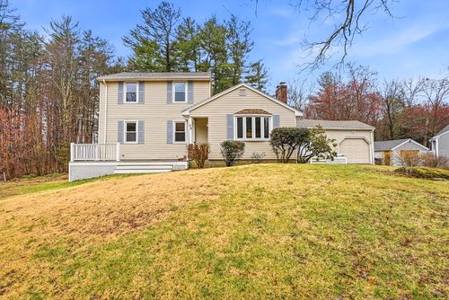 35 Brooks St, Upton, MA, 01568-1331 | Card Image
