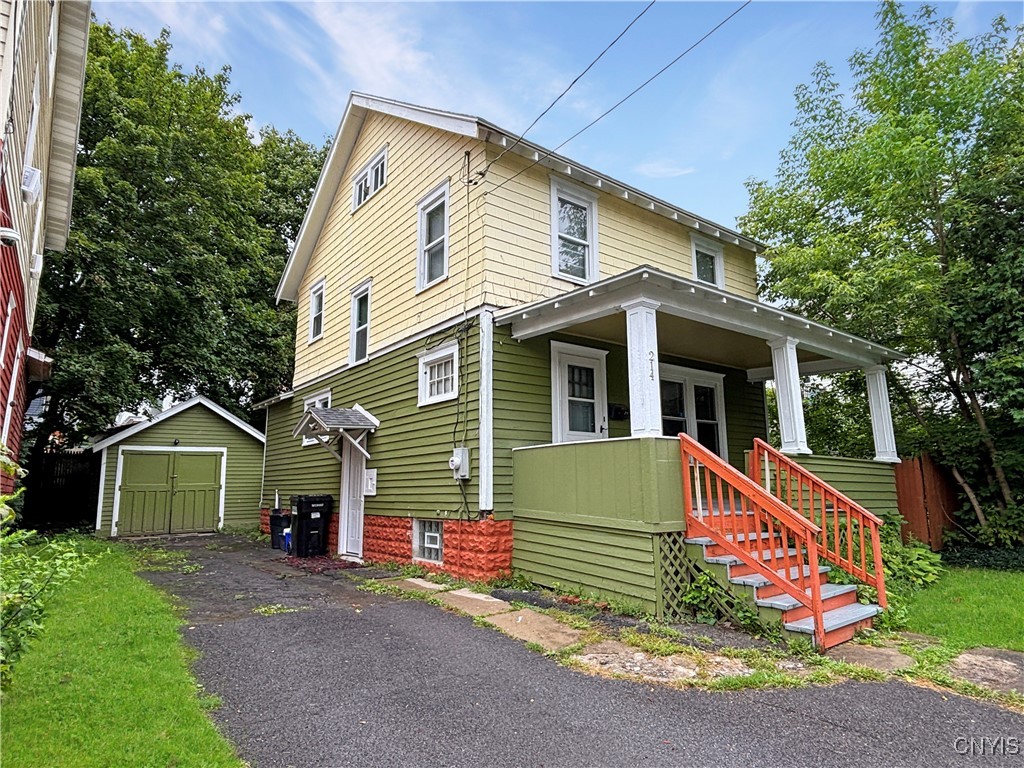 Clyde Ave, Syracuse, NY 13207