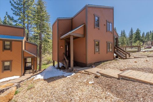 3026 Silver Strike, Truckee, CA, 96161-4208 | Card Image