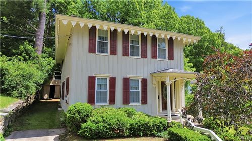18 Burwell St, Little Falls, NY, 13365-1507 | Card Image