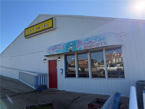 115 W 7th St, Horton, KS, 66439-1655 | Card Image