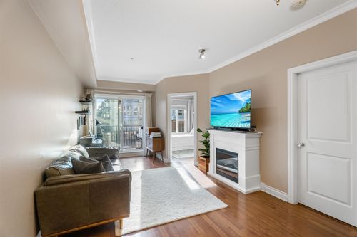 104-20286 53a Ave, Langley, BC, V3A0A8 | Card Image