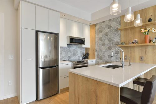 306-1588 North Dairy Rd, Saanich, BC, V8T0E1 | Card Image