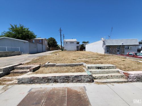 311 6th St, Taft, CA, 93268 | Card Image