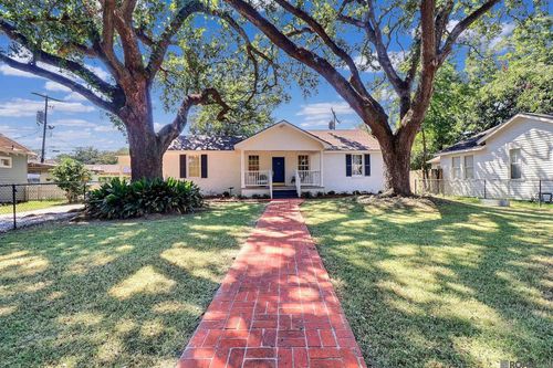 734 Caddo St, Baton Rouge, LA, 70806-5933 | Card Image