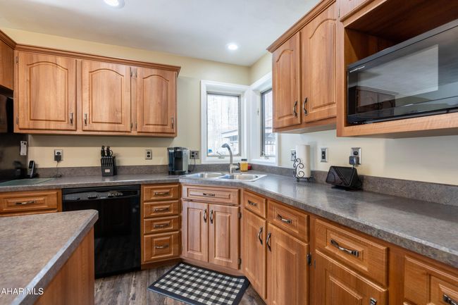 1474 Locke Mountain Rd, House other with 3 bedrooms, 3 bathrooms and null parking in HOLLIDAYSBURG PA | Image 16