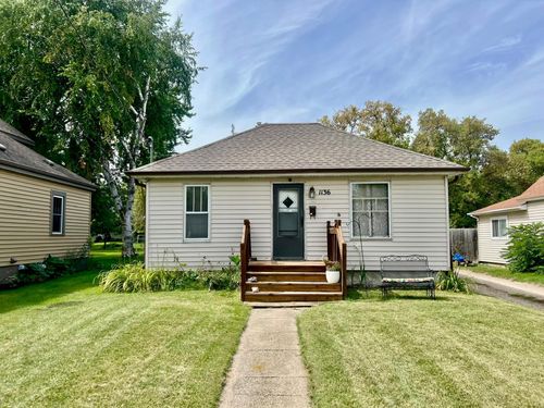 1136 West Ave, Detroit Lakes, MN, 56501-3210 | Card Image