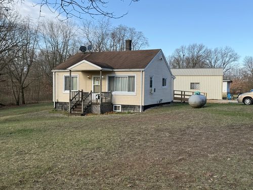 6820 S S 17250e Rd, Pembroke Twp, IL, 60958-4540 | Card Image