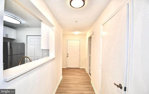 apt-1-12901 Churchill Ridge Cir, GERMANTOWN, MD, 20874-3890 | Card Image