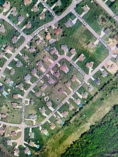 6268 Boulder Dr, Flushing, MI, 48433-3538 | Card Image