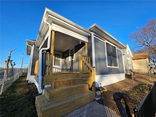 1901 Jones St, Saint Joseph, MO, 64501-1543 | Card Image