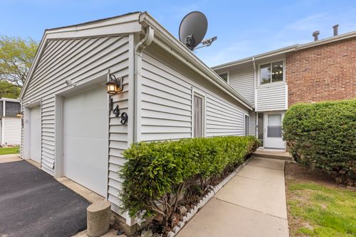 149 Thomas Rd, Bolingbrook, IL, 60440-1352 | Card Image