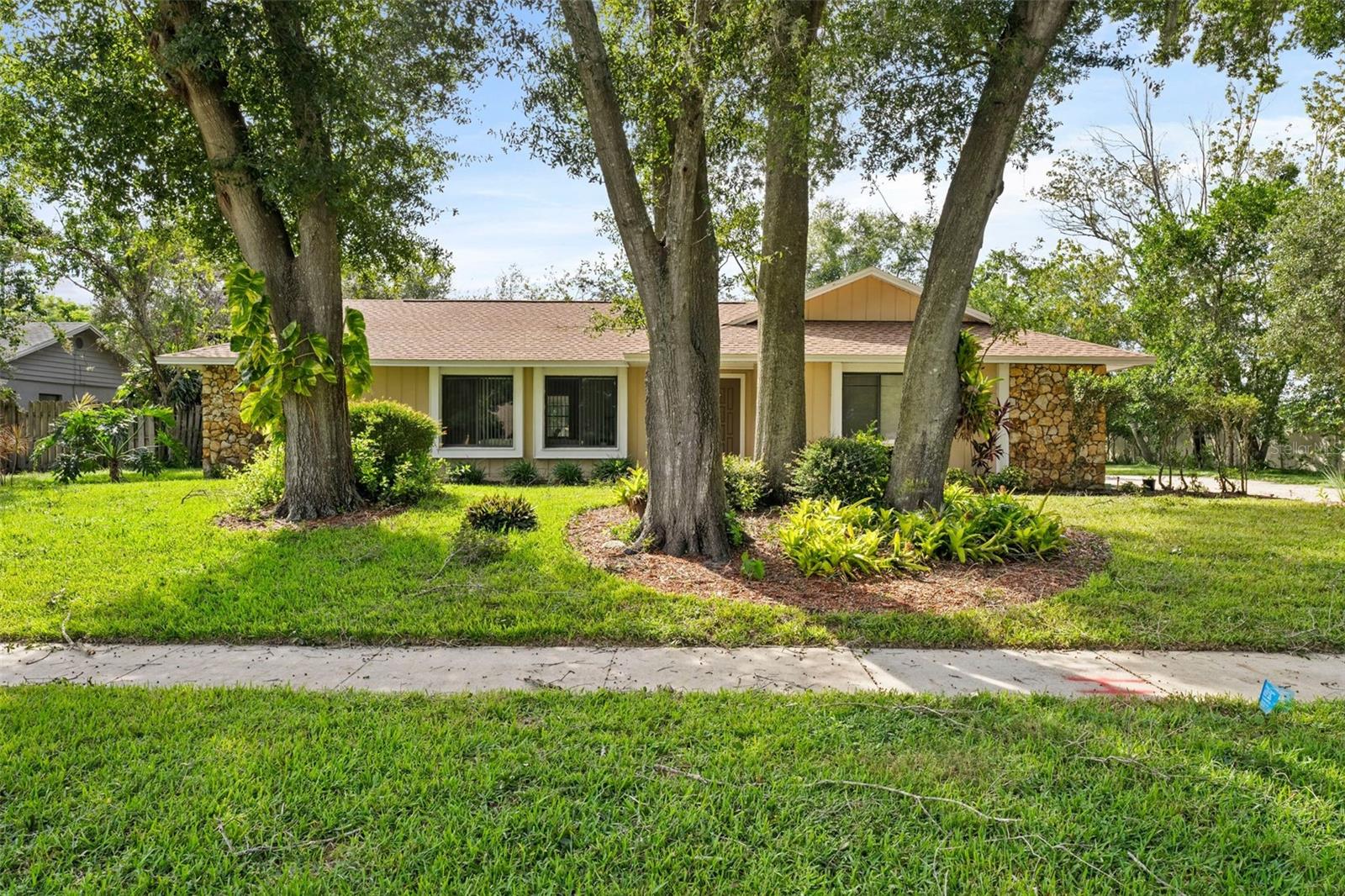 Winderlakes Dr, Orlando, FL 32835