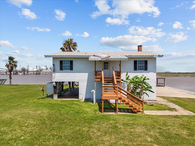 1134 Canal Dr, House other with 3 bedrooms, 4 bathrooms and null parking in Surfside Beach TX | Image 11