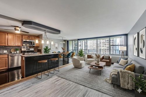 3326-400 E Randolph St, Chicago, IL, 60601-5061 | Card Image