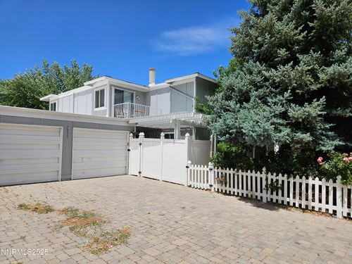7555 Offenhauser Dr, Reno, NV, 89511-1368 | Card Image