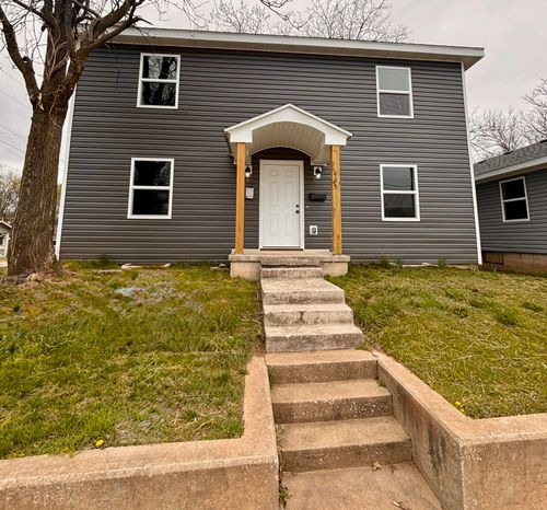 435 W Division St, Springfield, MO, 65803-2743 | Card Image