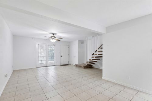 apt-39-6111 Beverlyhill St, Houston, TX, 77057-6644 | Card Image