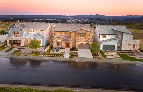11817 Canoga Ave, Chatsworth, CA, 91311-1364 | Card Image