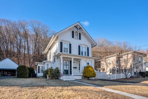 45 Grove Street, Thomaston, CT, 06787 | Card Image