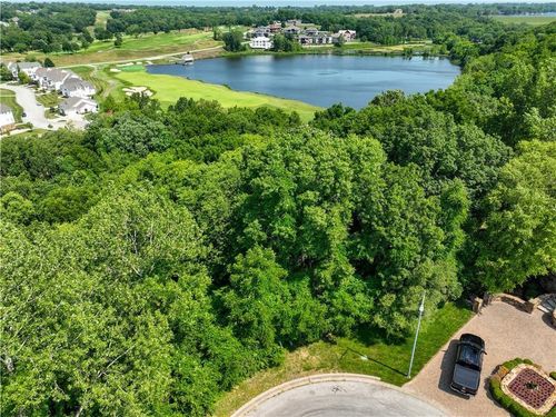 6540 Ridge Rd, Parkville, MO, 64152-3133 | Card Image