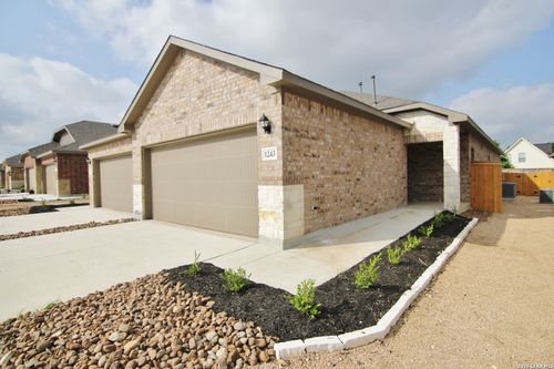 1243 Old Fm 306, New Braunfels, TX, 78130-3052 | Card Image