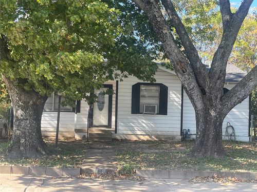 114 Flowers Street, Waxahachie, TX, 75165 | Card Image