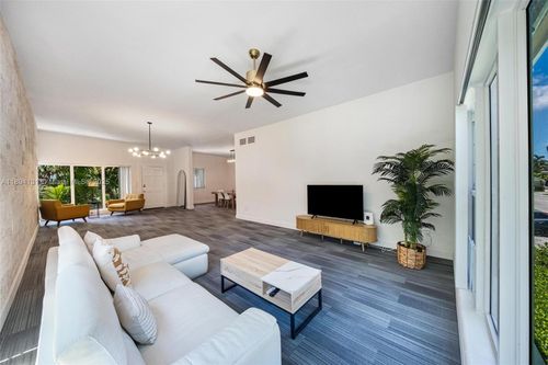 apt-8-9400 E Bay Harbor Dr, Bay Harbor Islands, FL, 33154-2133 | Card Image