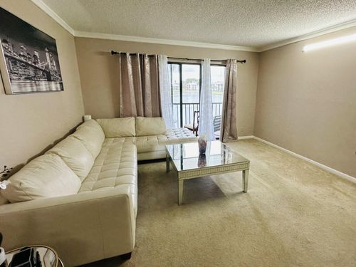 apt-b2-1110 Green Pine Blvd, West Palm Beach, FL, 33409-7054 | Card Image